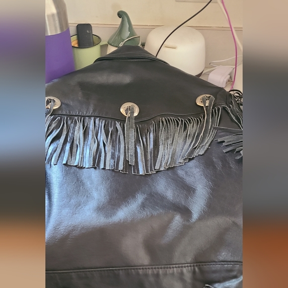 Womens black leather western style jacket - Picture 4 of 4